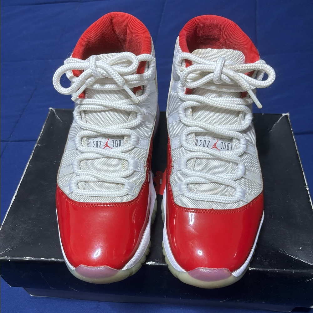 Jordan 11 Retro High Cherry 2022 Size 8.5